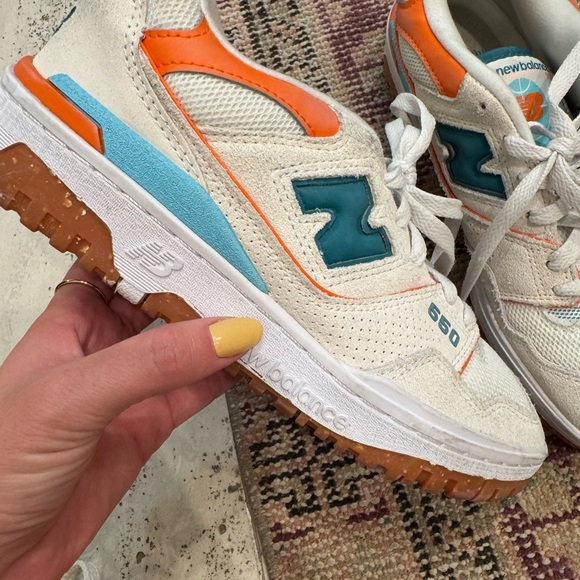 New Balance Wmns 550 'Sea Salt Verdigris' Women’s Tennis Shoes Orange Blue - Picture 2 of 7